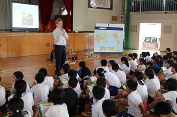 下高津小学校